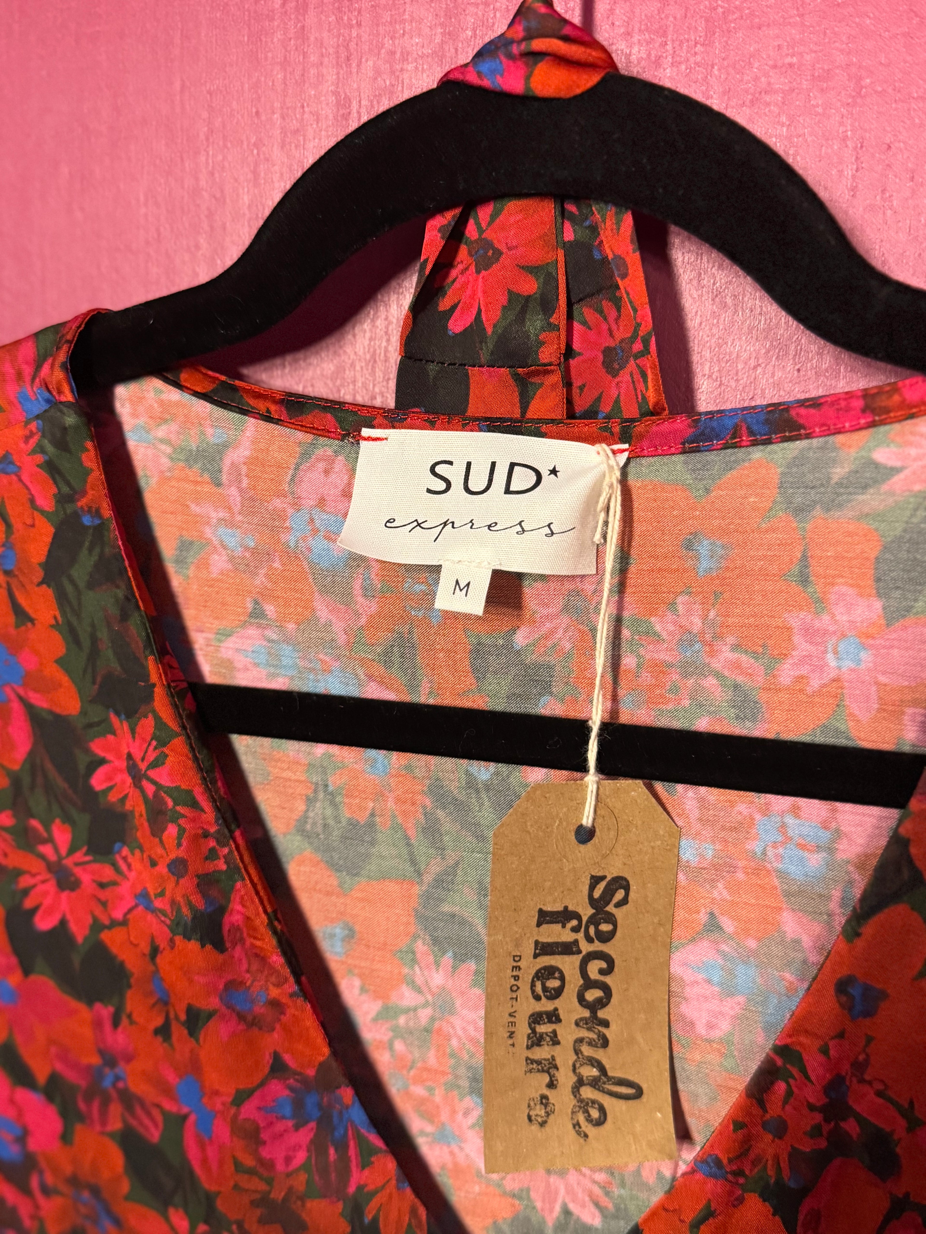 Robe rouge / vert / noir