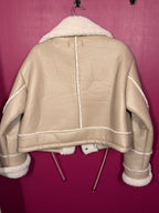 Manteau écru fausse fourrure