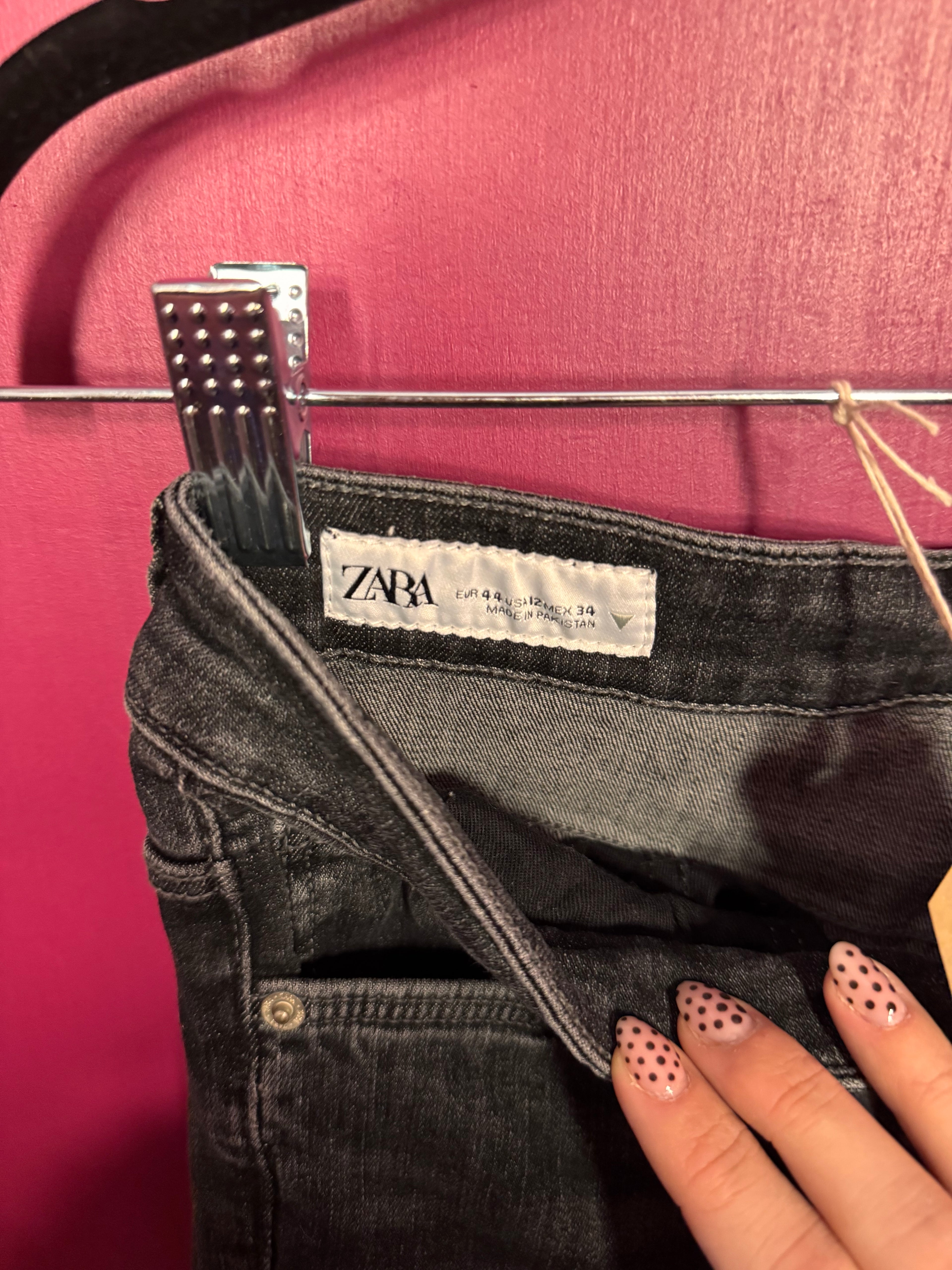 Jean slim gris foncé