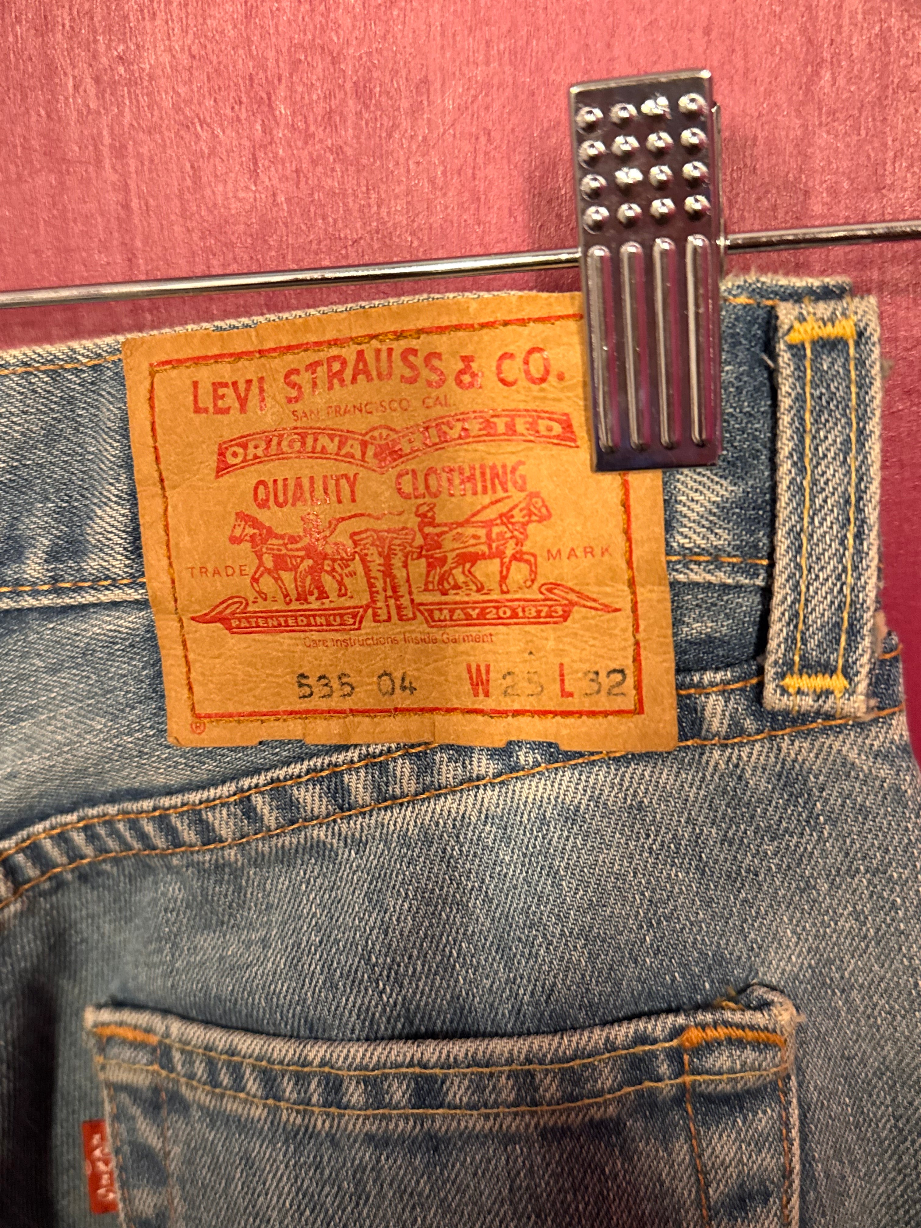 Jean droit bleu clair