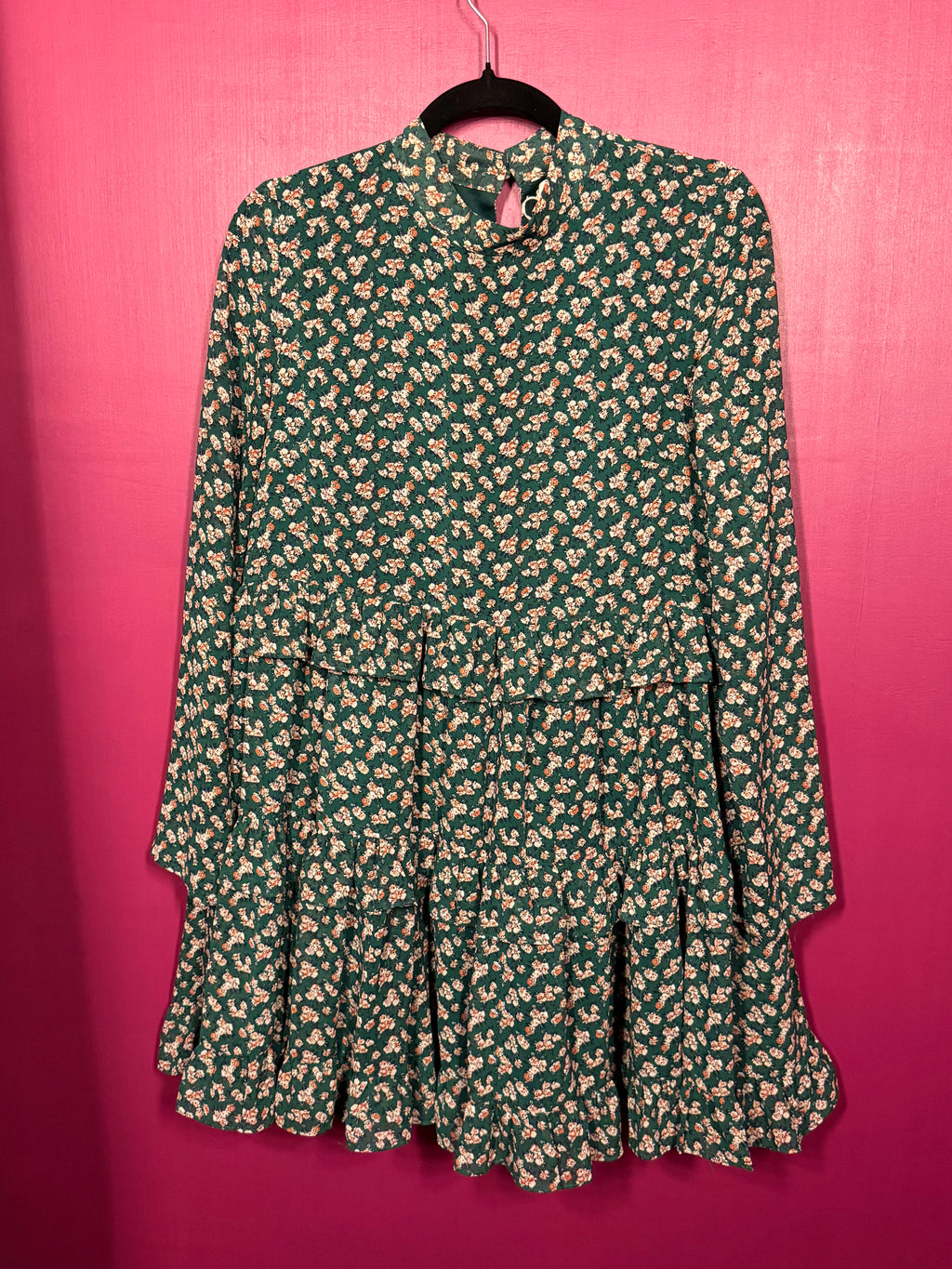 Robe mi-longue à fleurs verte