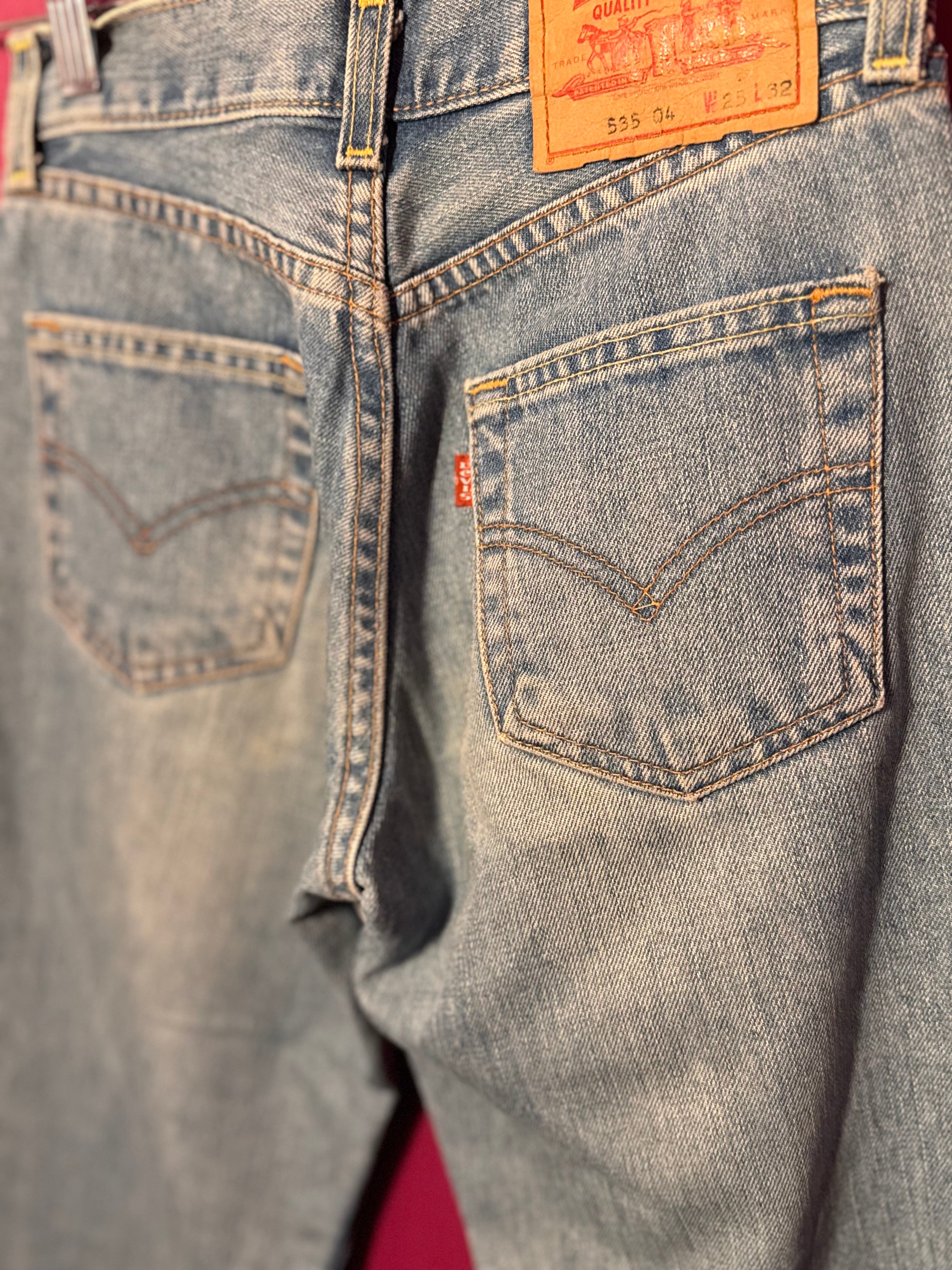 Jean droit bleu clair