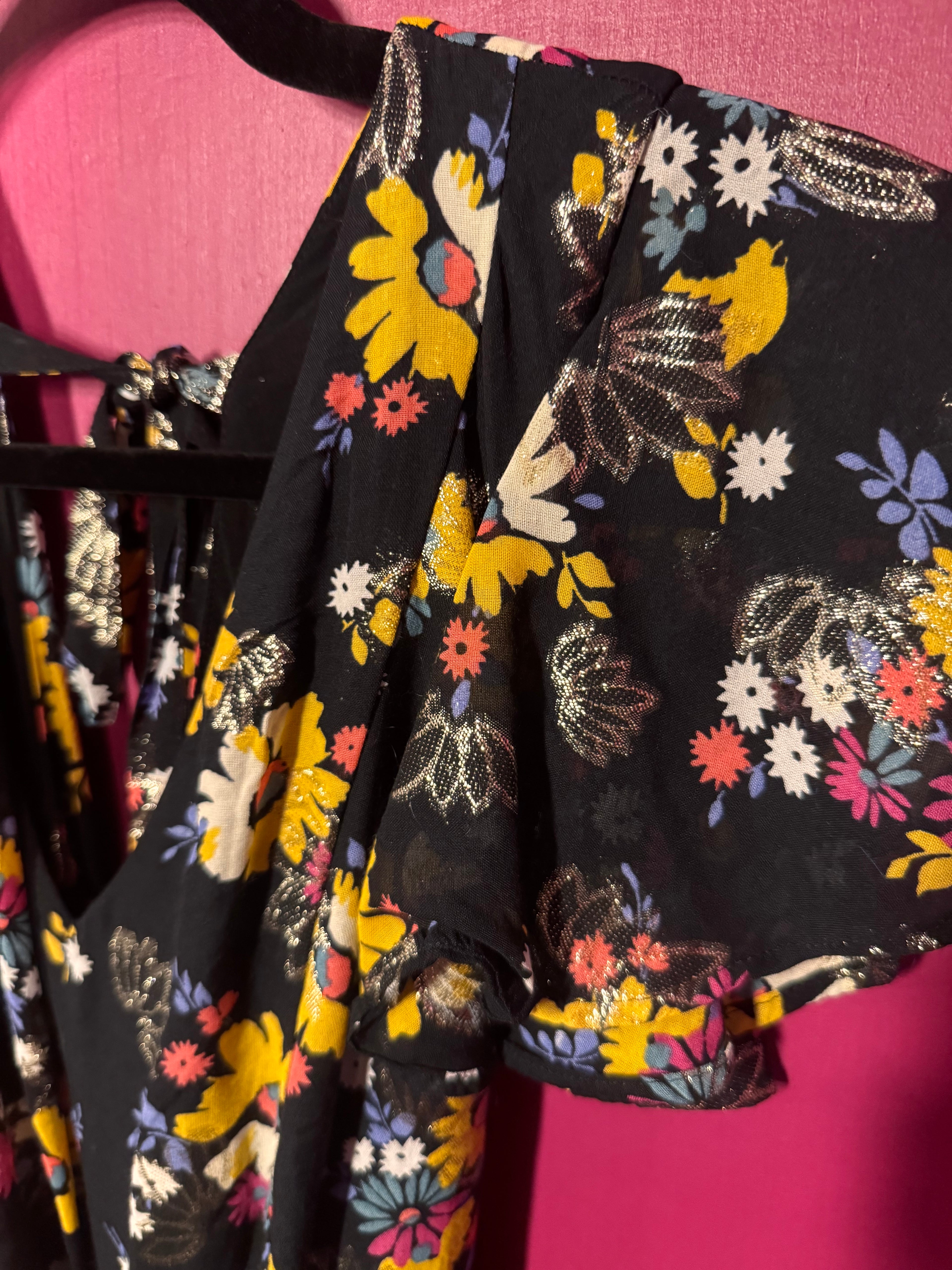 Combinaison fleurie noir / dorée / multicolore