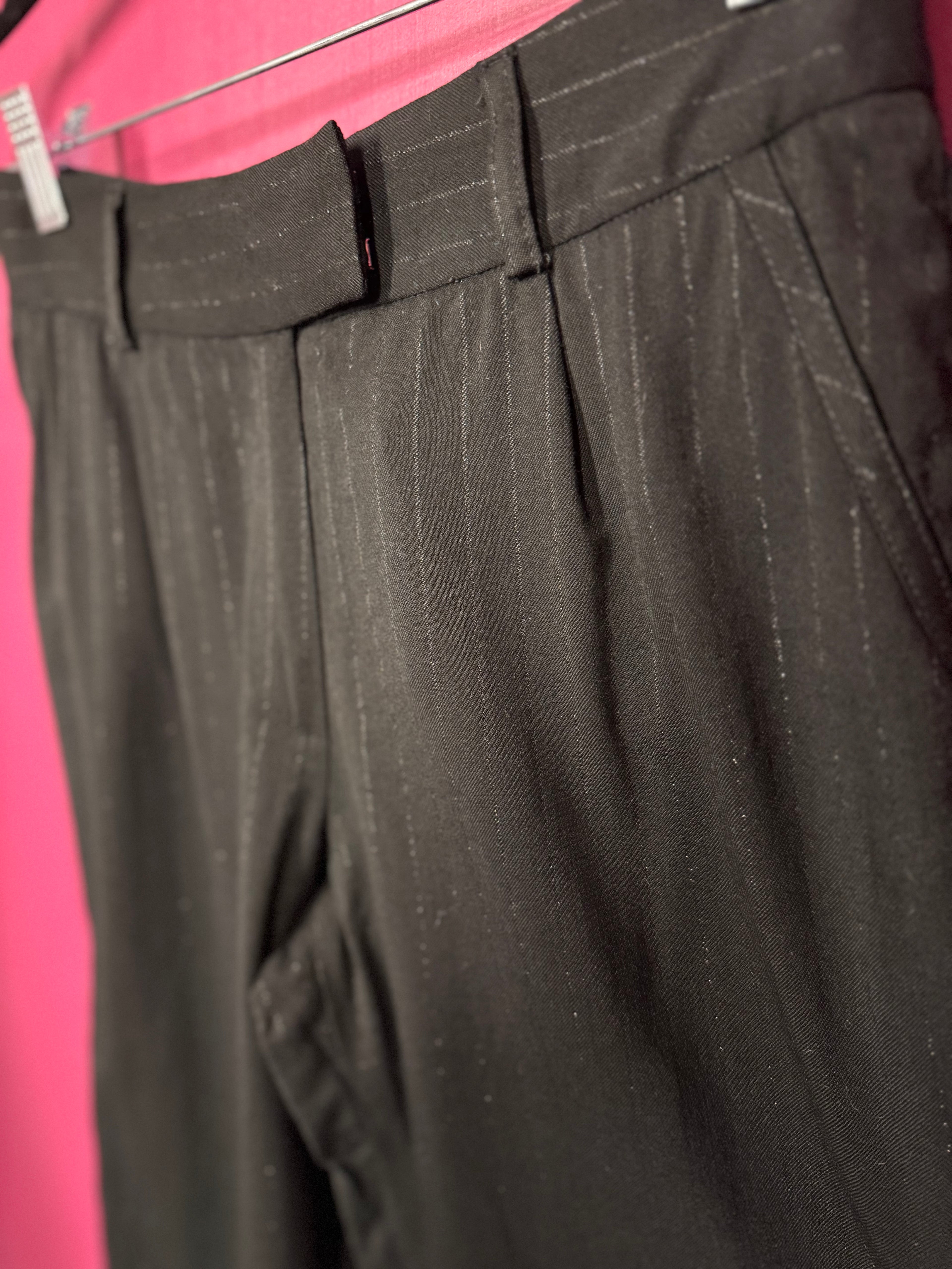 Pantalon noir à rayures