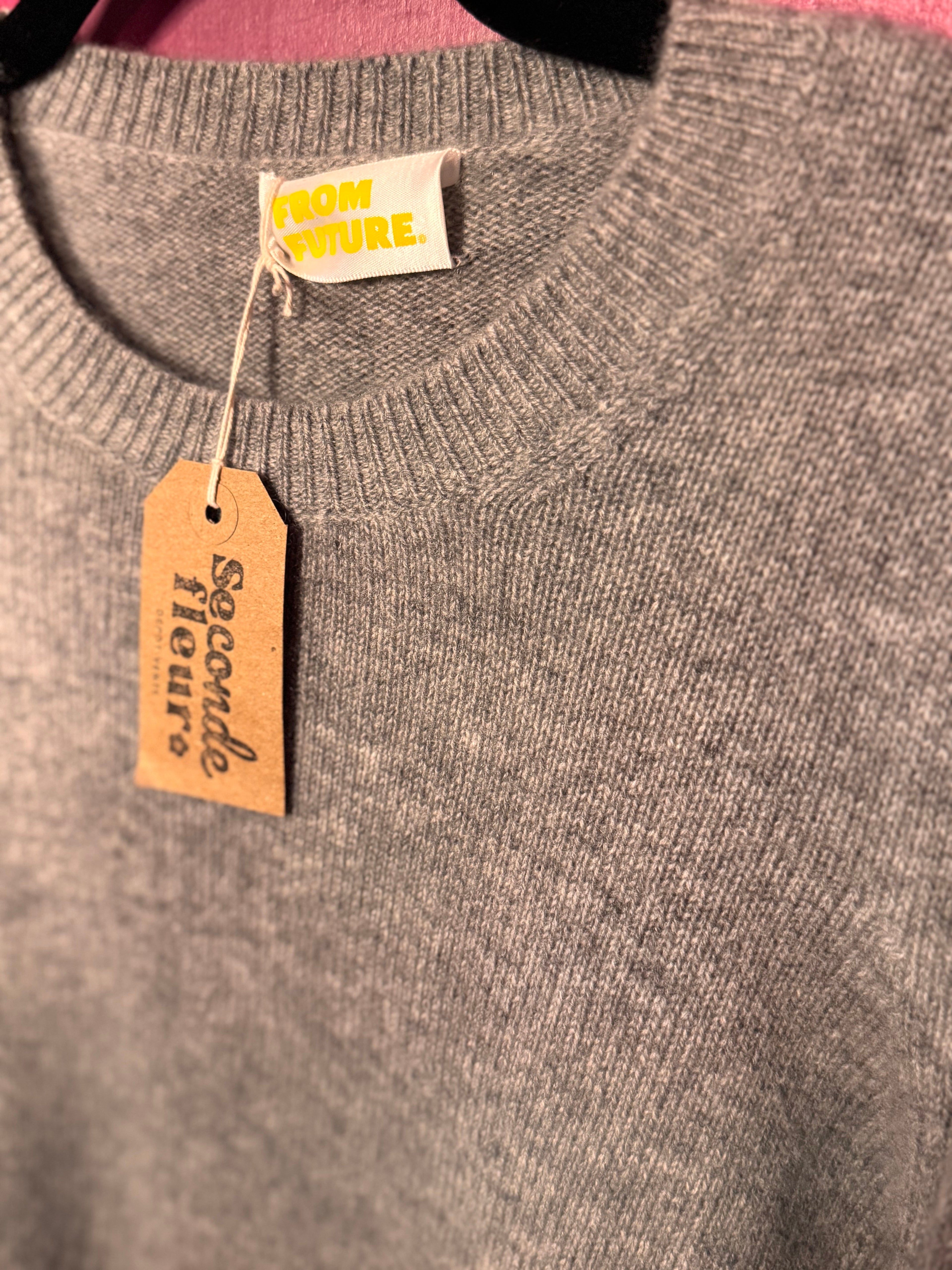 Pull en cachemire gris