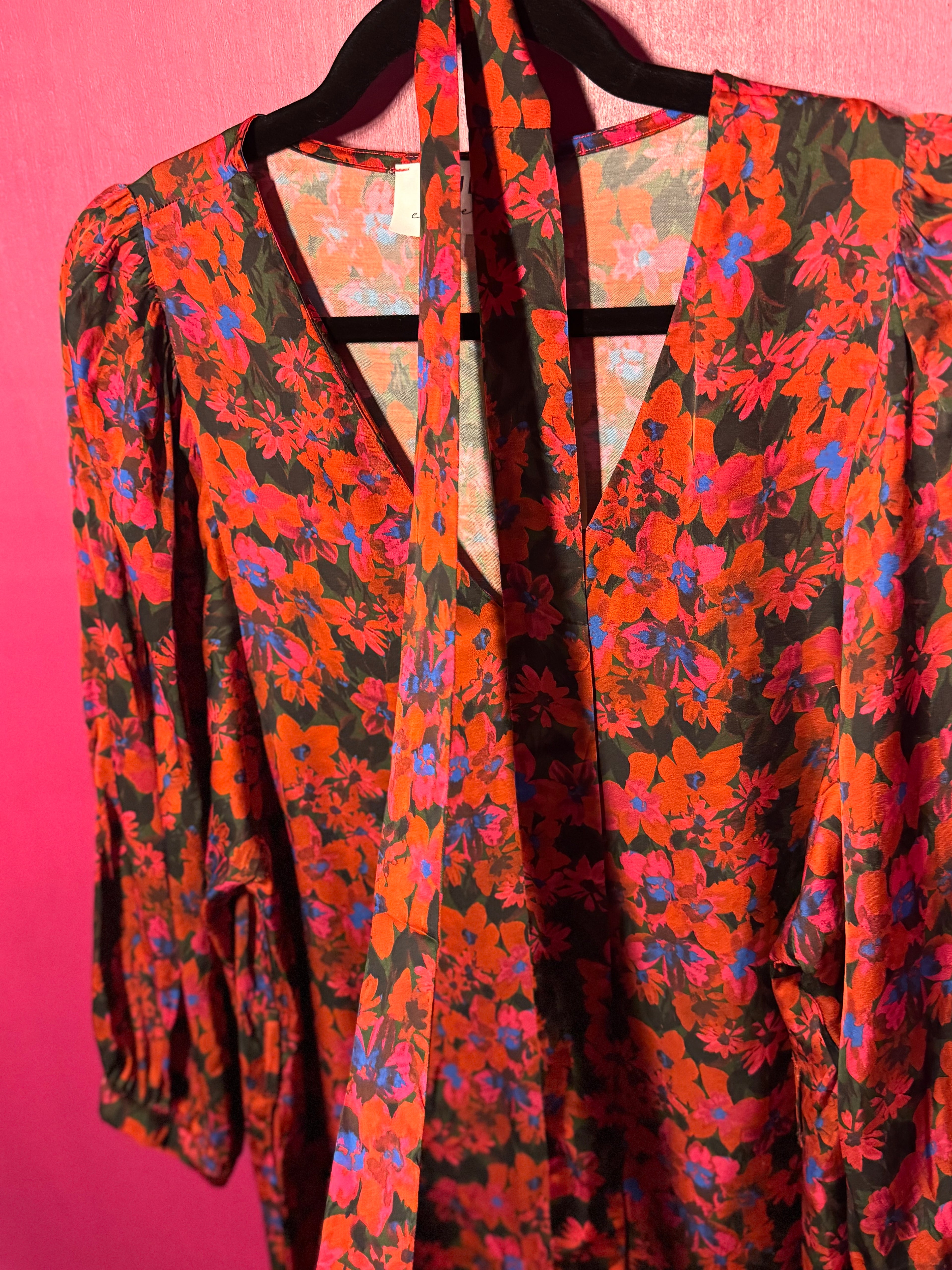 Robe rouge / vert / noir