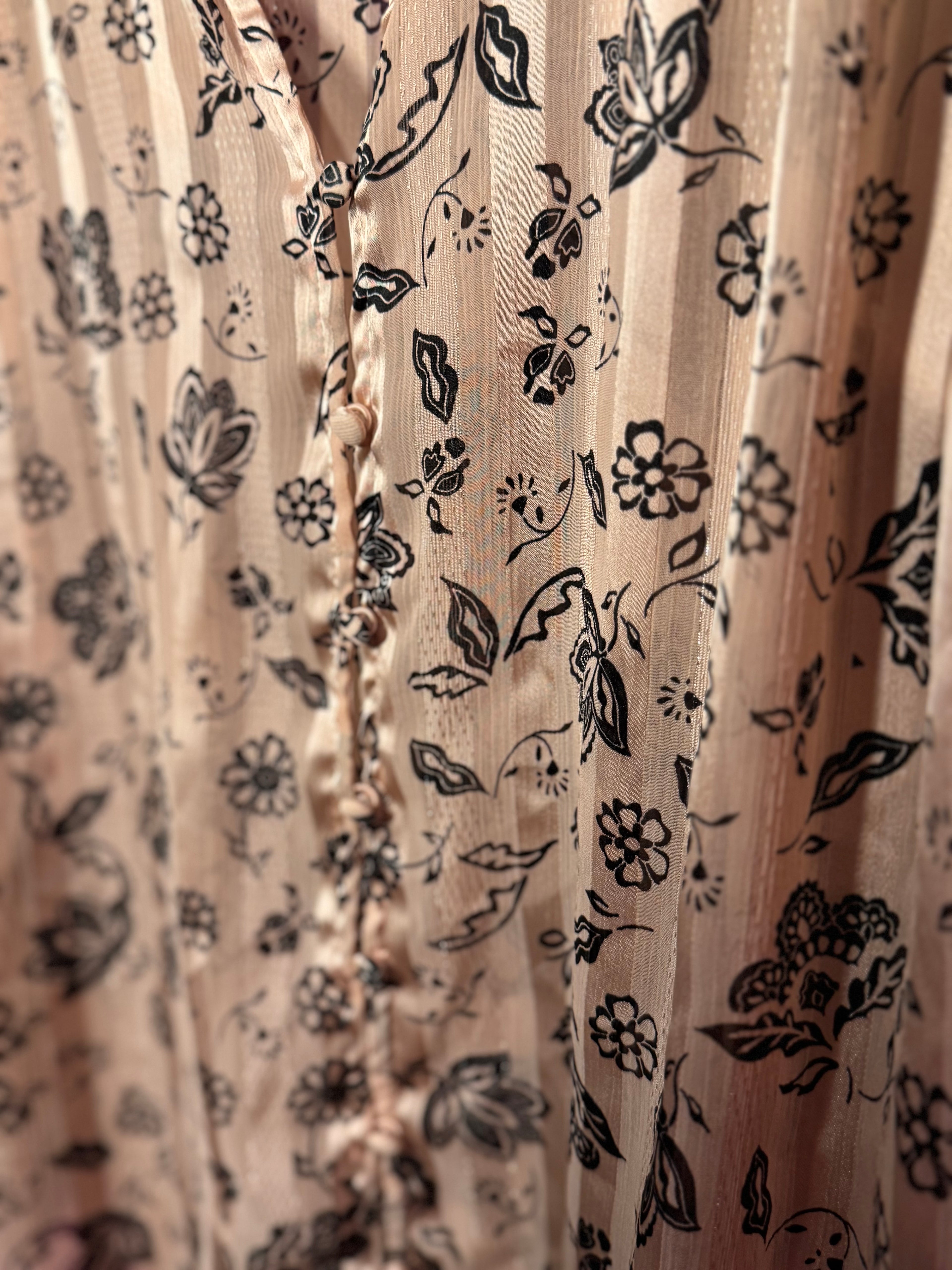 Blouse fleurie satinée