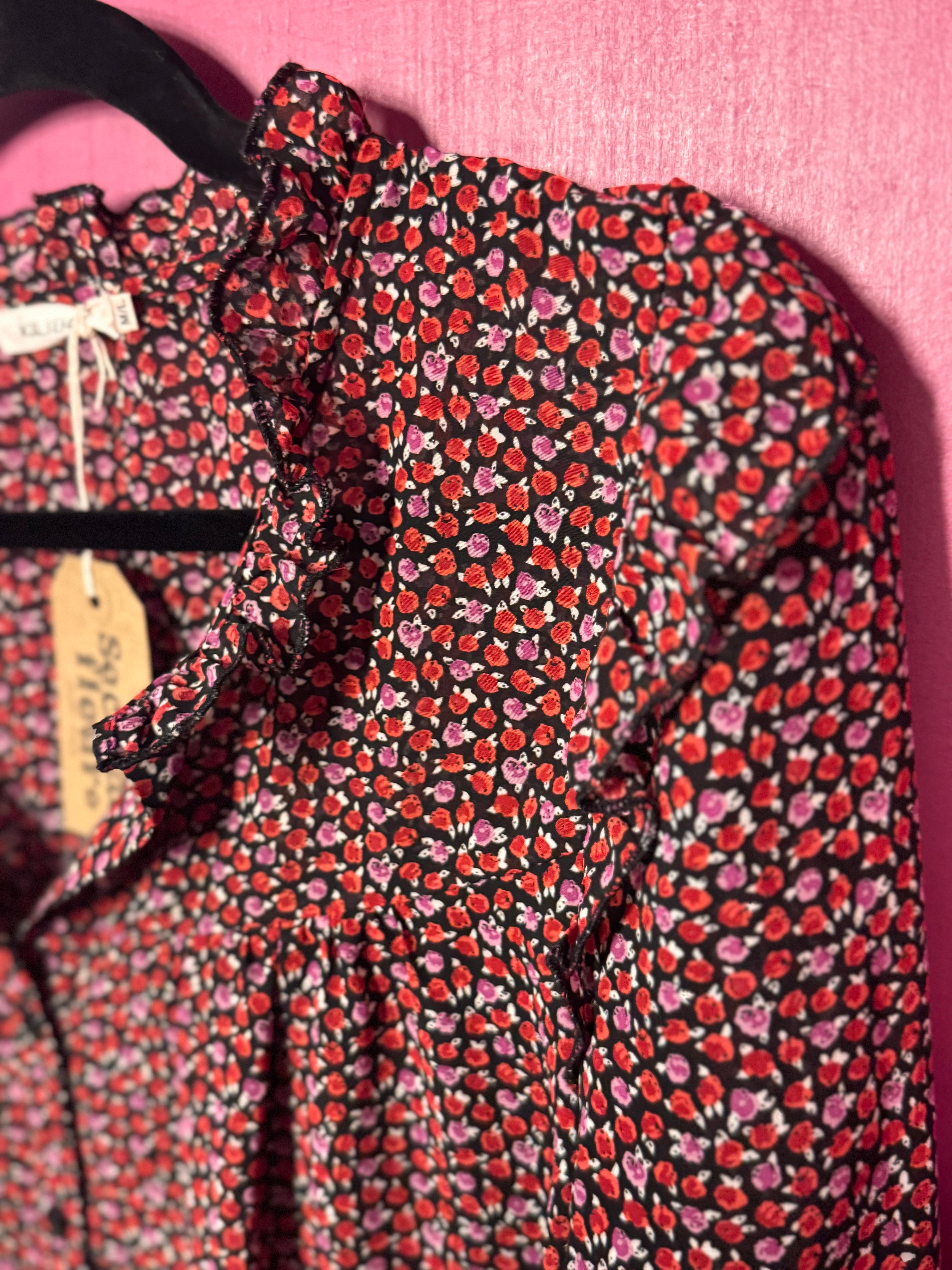 Blouse fleurie noire