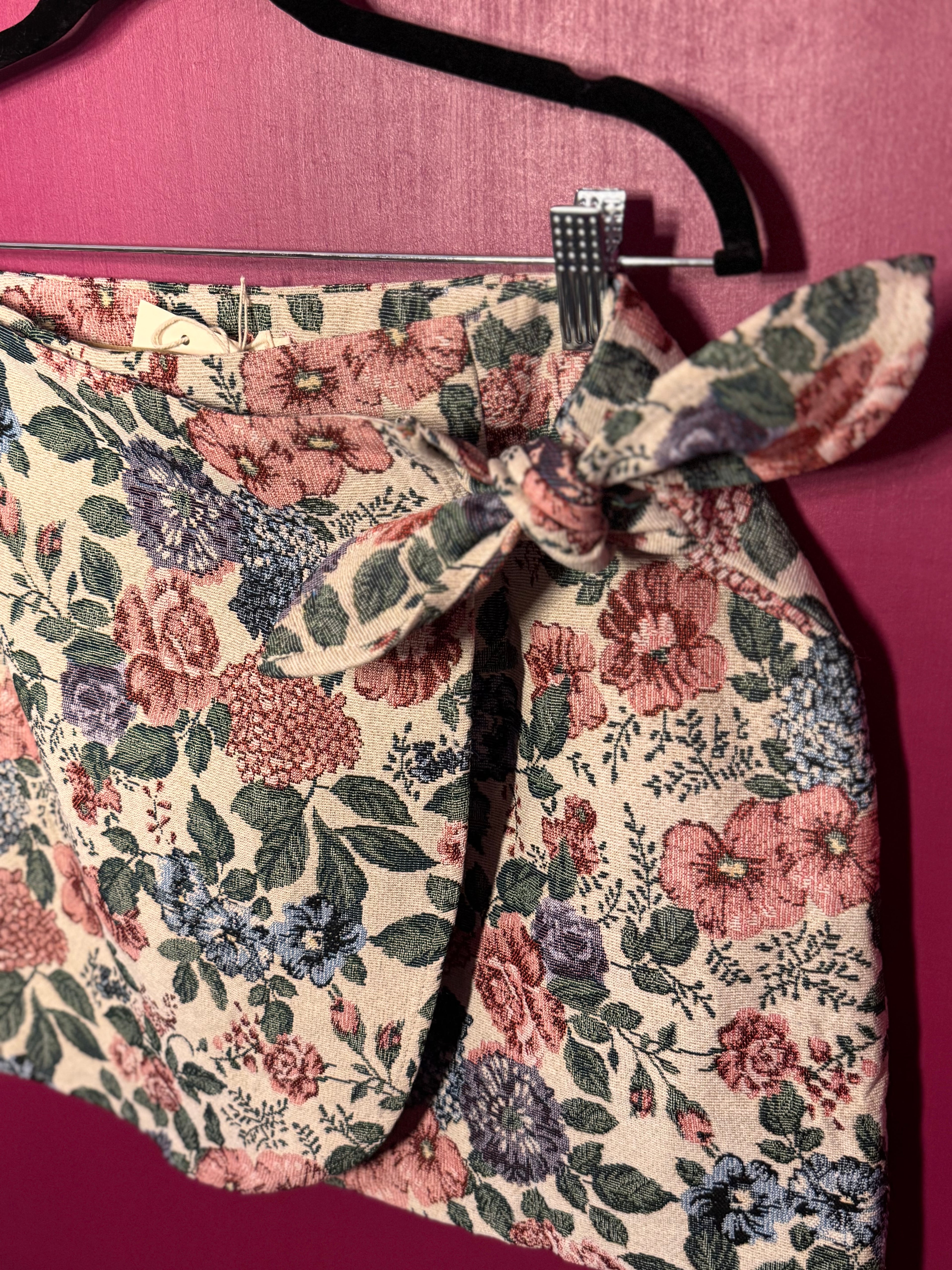 Jupe portefeuille fleurie multicolore