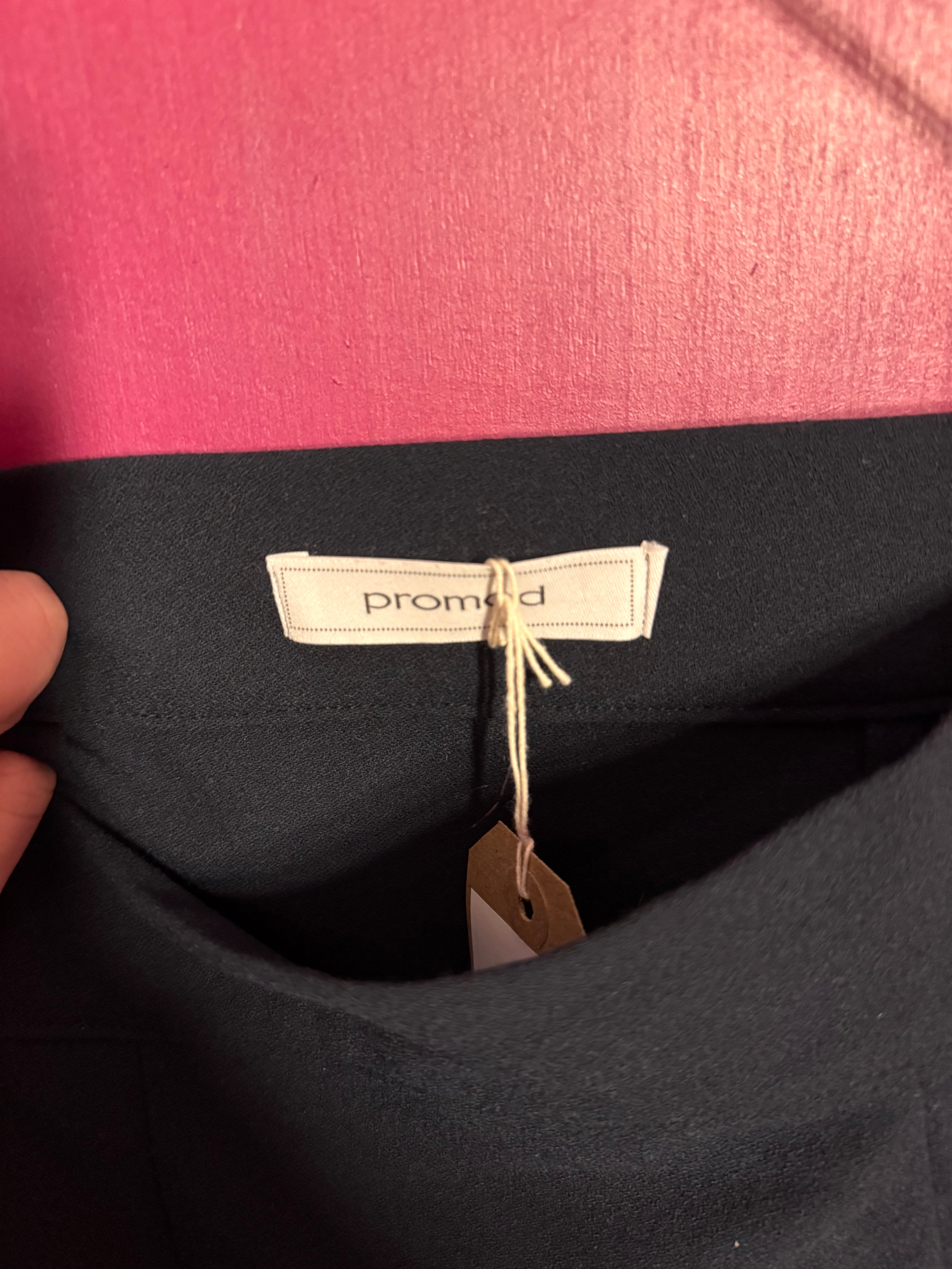 Jupe marine mi-longue