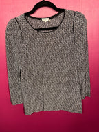 Blouse en soie à motifs noir / blanc