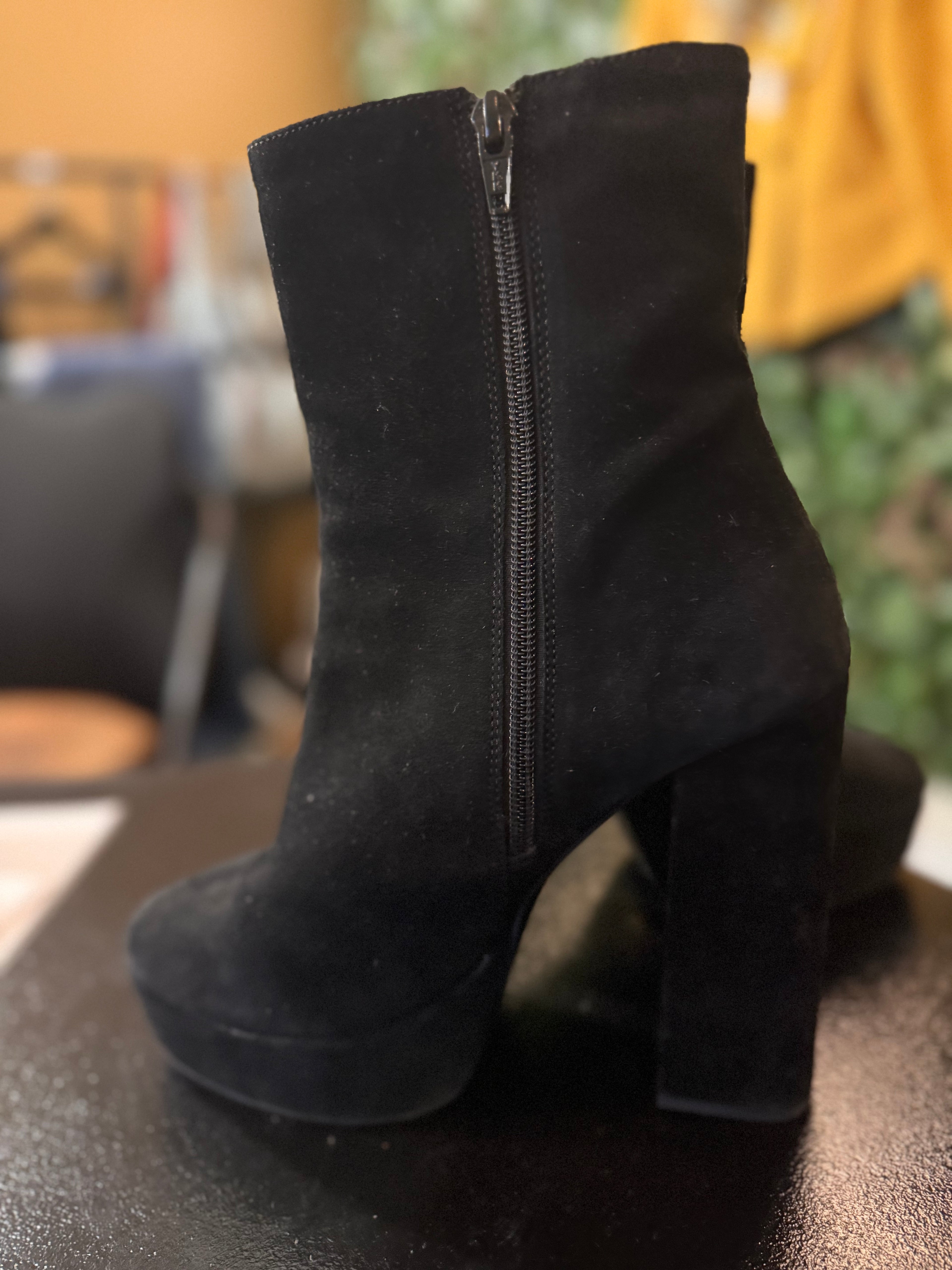 Bottines à plateforme et talons noires