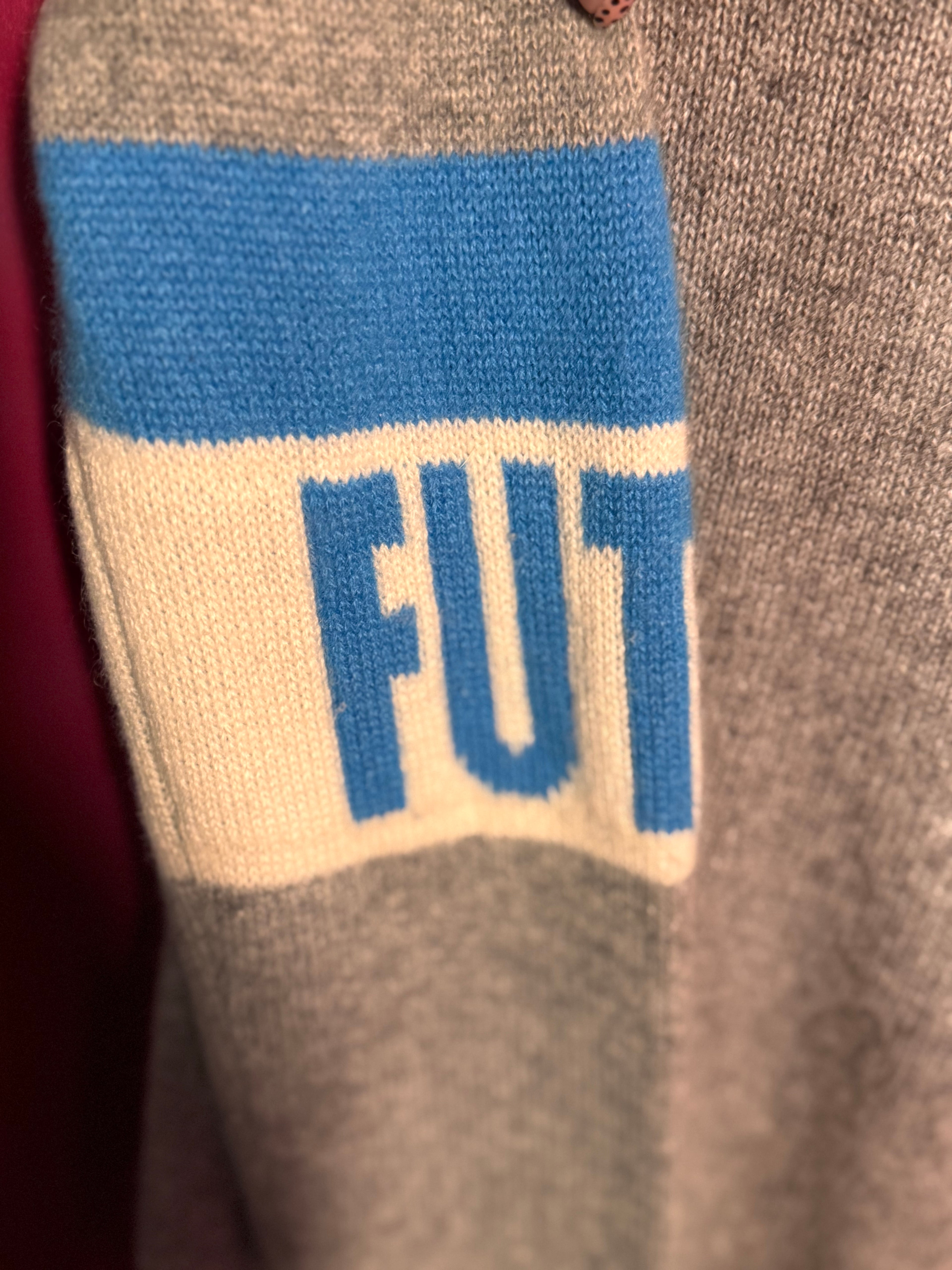 Pull en cachemire gris