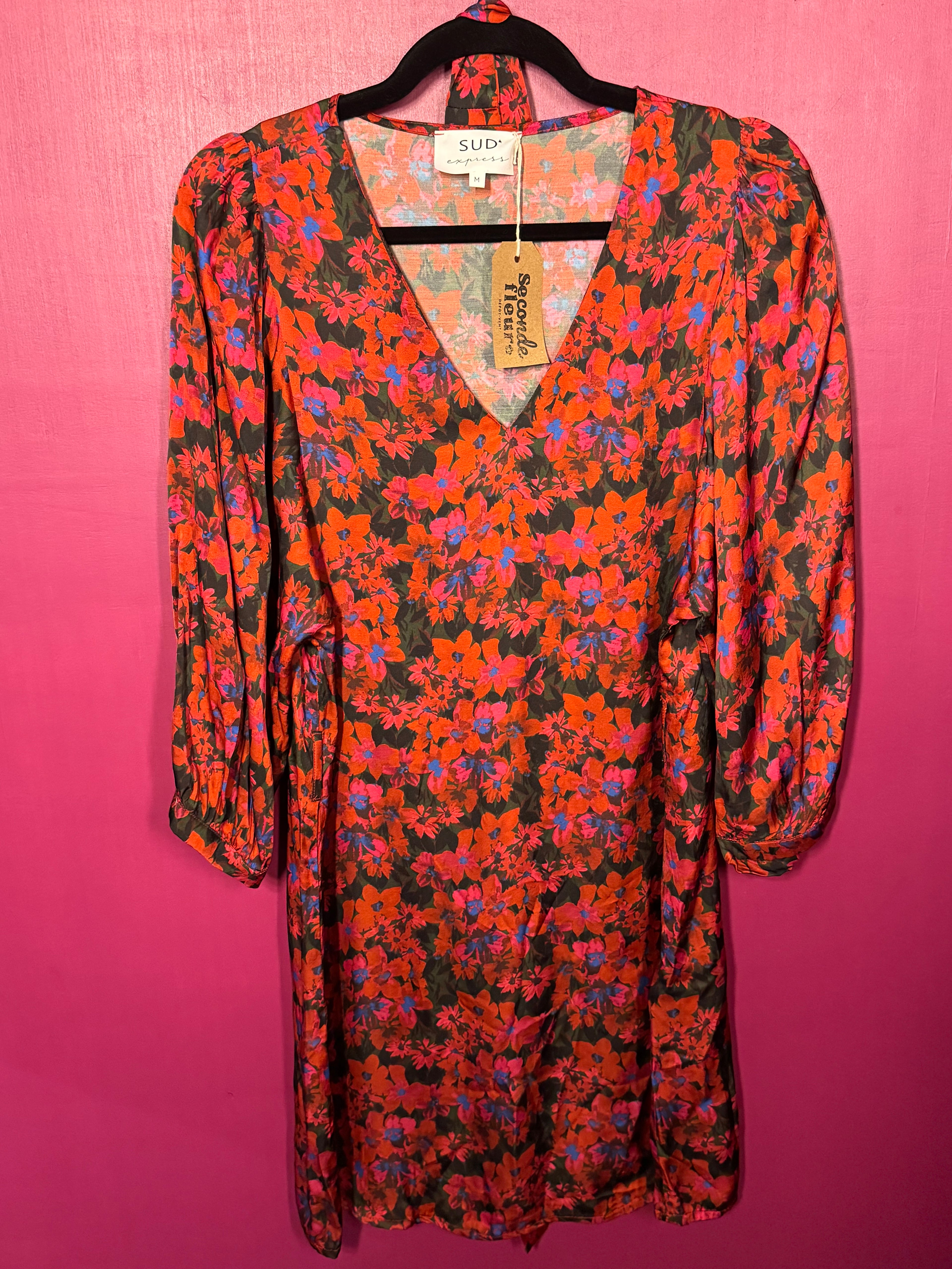 Robe rouge / vert / noir