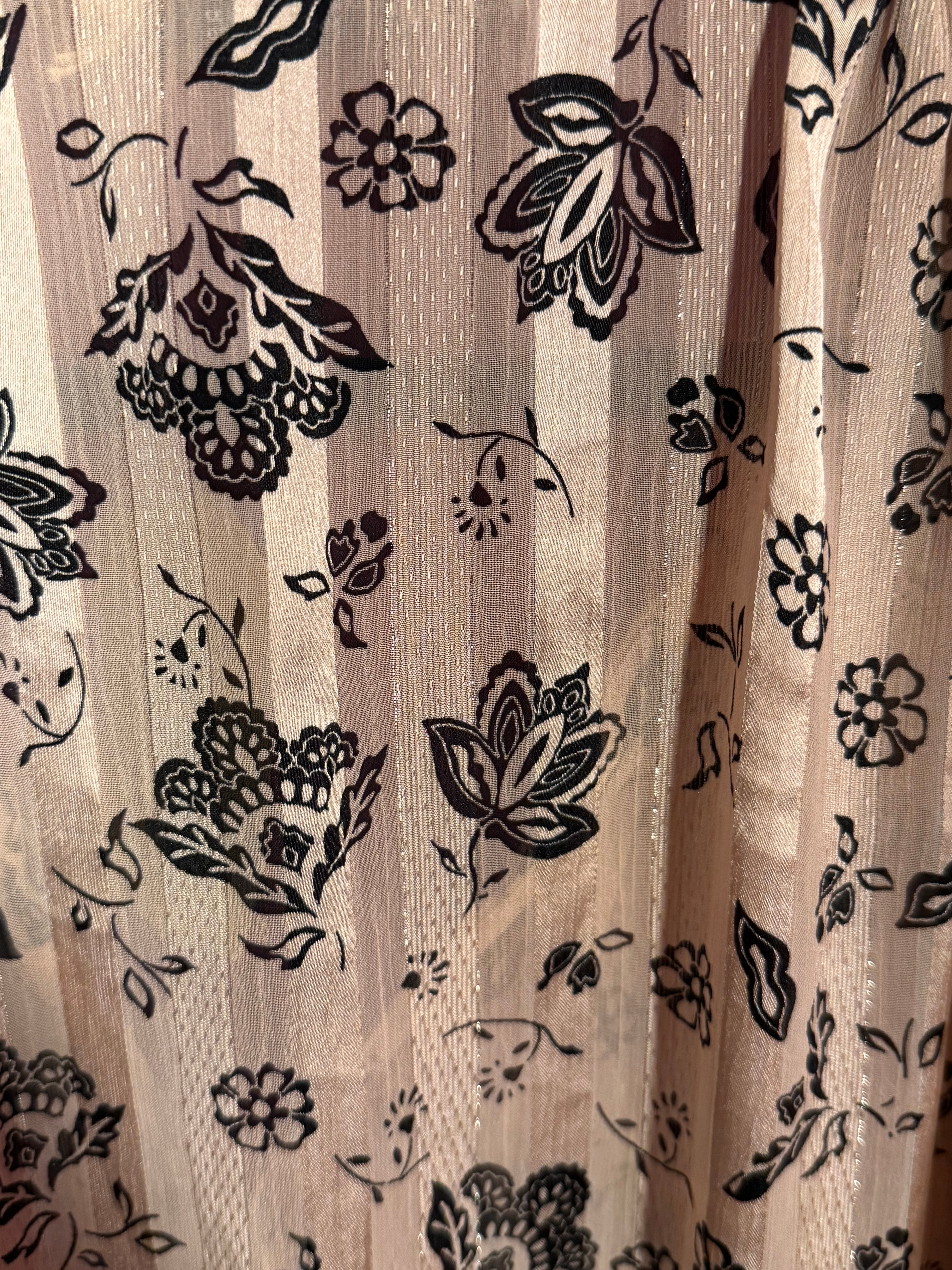 Blouse fleurie satinée