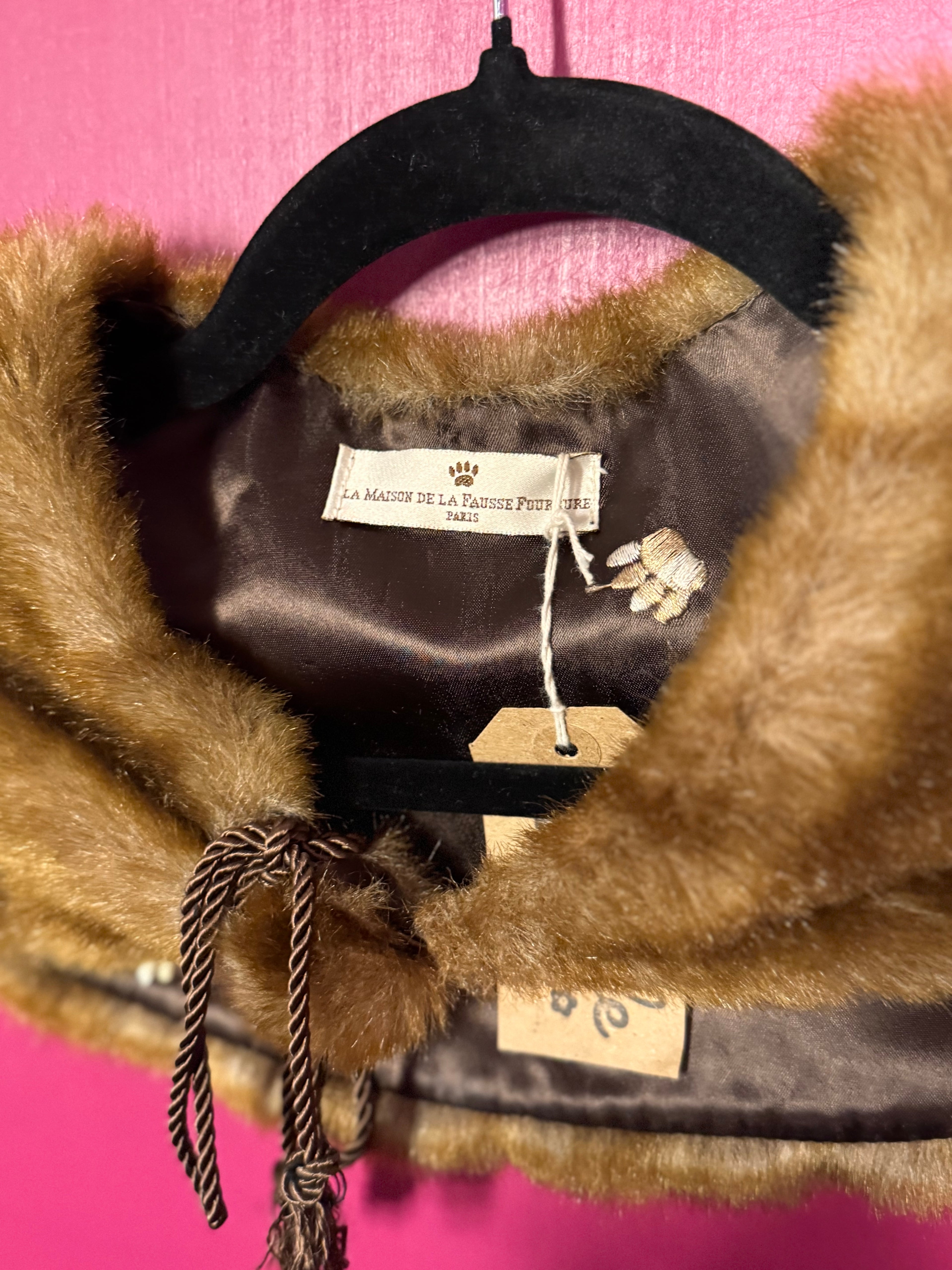 Col marron en fausse fourrure
