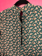 Robe mi-longue à fleurs verte