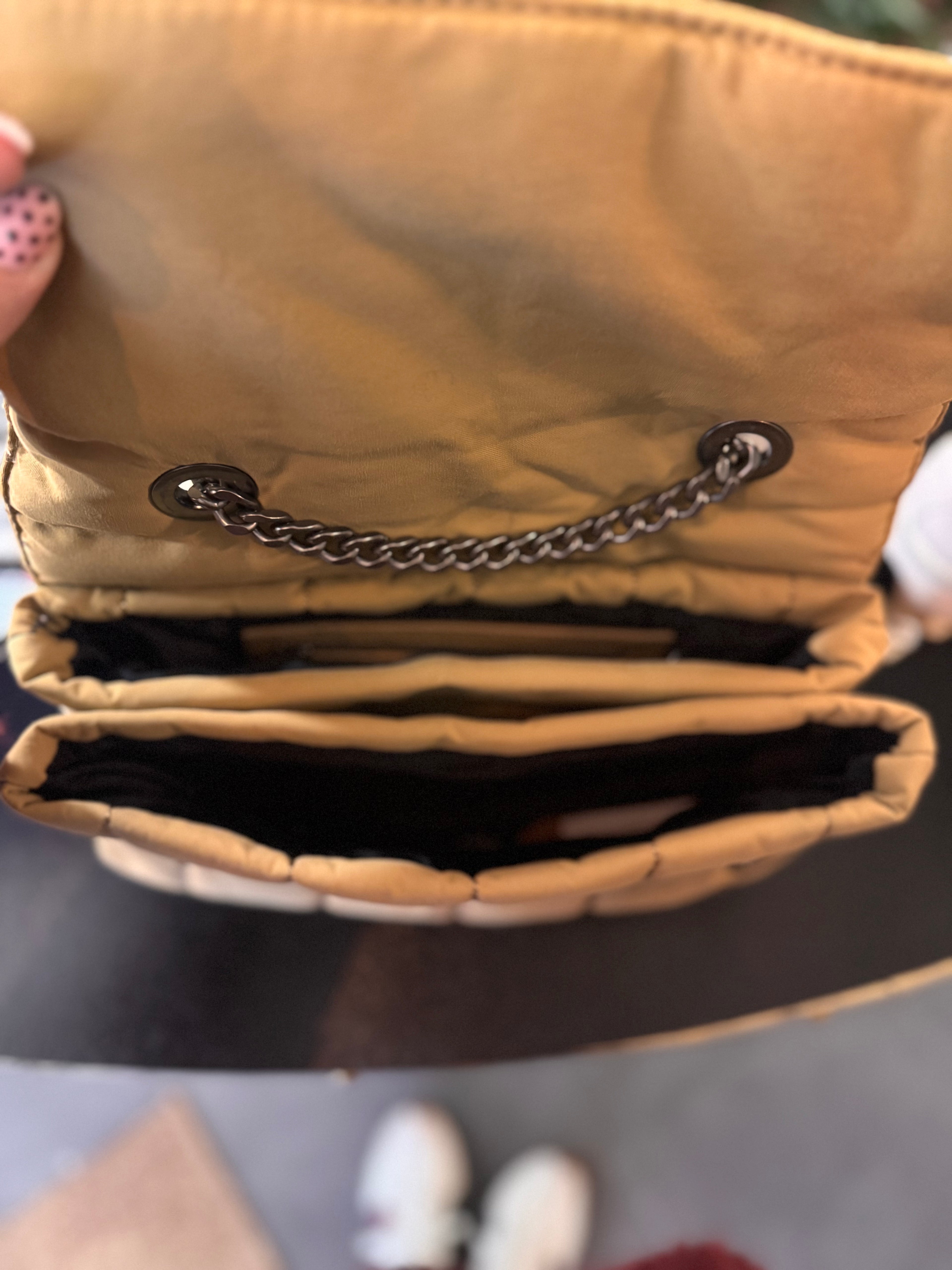 Sac à main matelassé beige